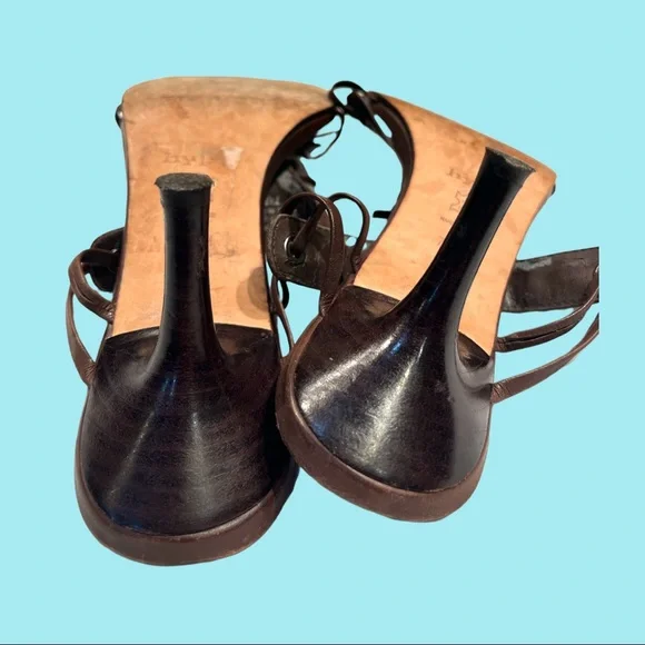 HYPE 2 1/2” heel mule brown leather with tassle size 7.5 - Picture 2 of 7